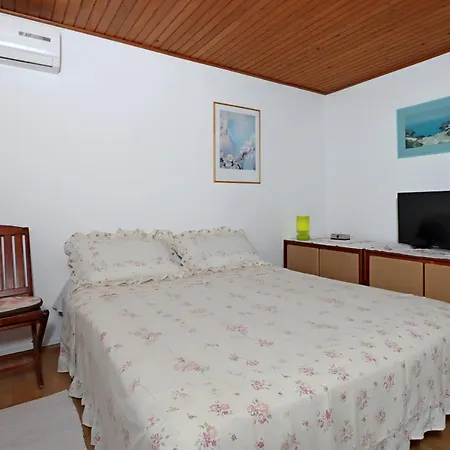 With Parking Space Mandre, Pag - 11600 Apartment