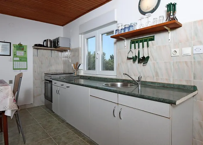 With Parking Space Mandre, Pag - 11600 * Колан