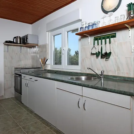 With Parking Space Mandre, Pag - 11600 * كولان