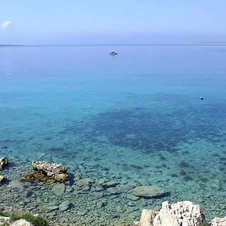 Daire With Parking Space Mandre, Pag - 11600 Kolan