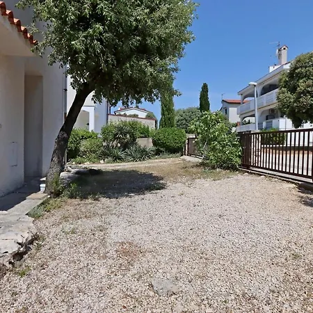 With Parking Space Mandre, Pag - 11600 Appartement *