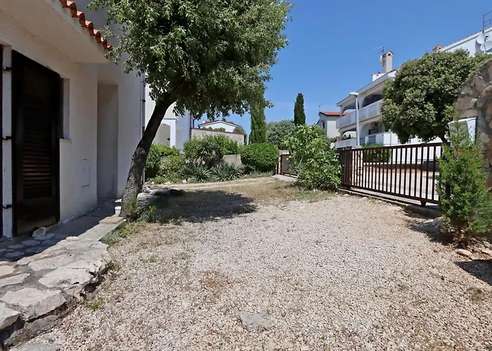 With Parking Space Mandre, Pag - 11600 Appartement *