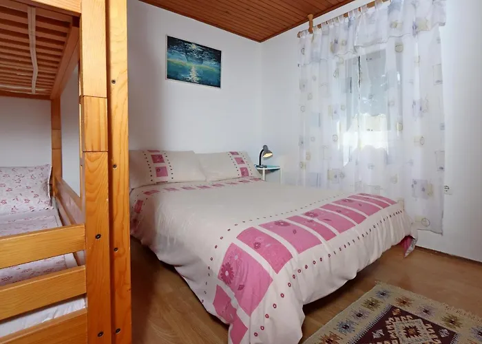 With Parking Space Mandre, Pag - 11600 Appartement *